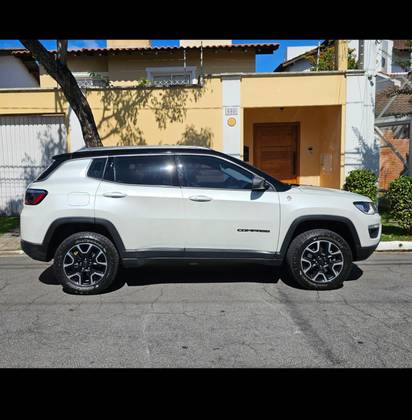 JEEP COMPASS 2.0 16V DIESEL TRAILHAWK 4X4 AUTOMÁTICO JEEP COMPASS 2.0 16V DIESEL TRAILHAWK 4X4 AUTOMÁTICO